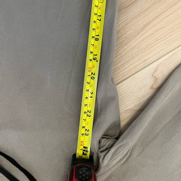 Banana Republic Crop Pant - Picture 2 of 4